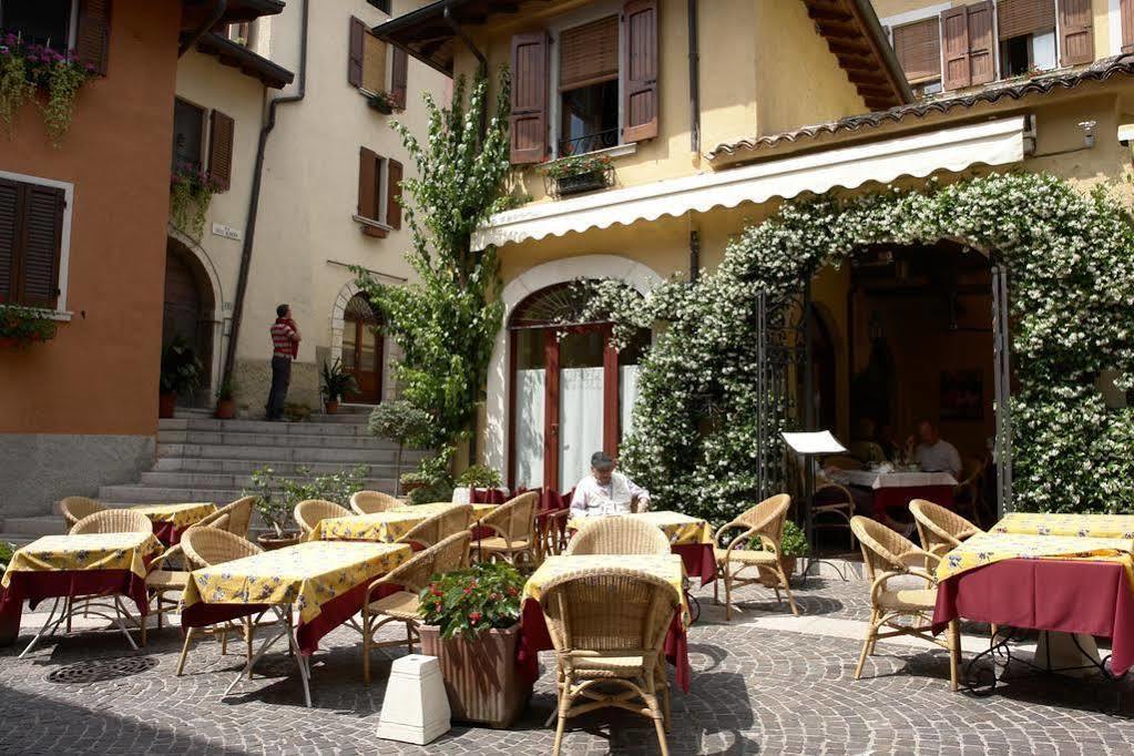 Locanda Agli Angeli Гардоне Ривьера Экстерьер фото